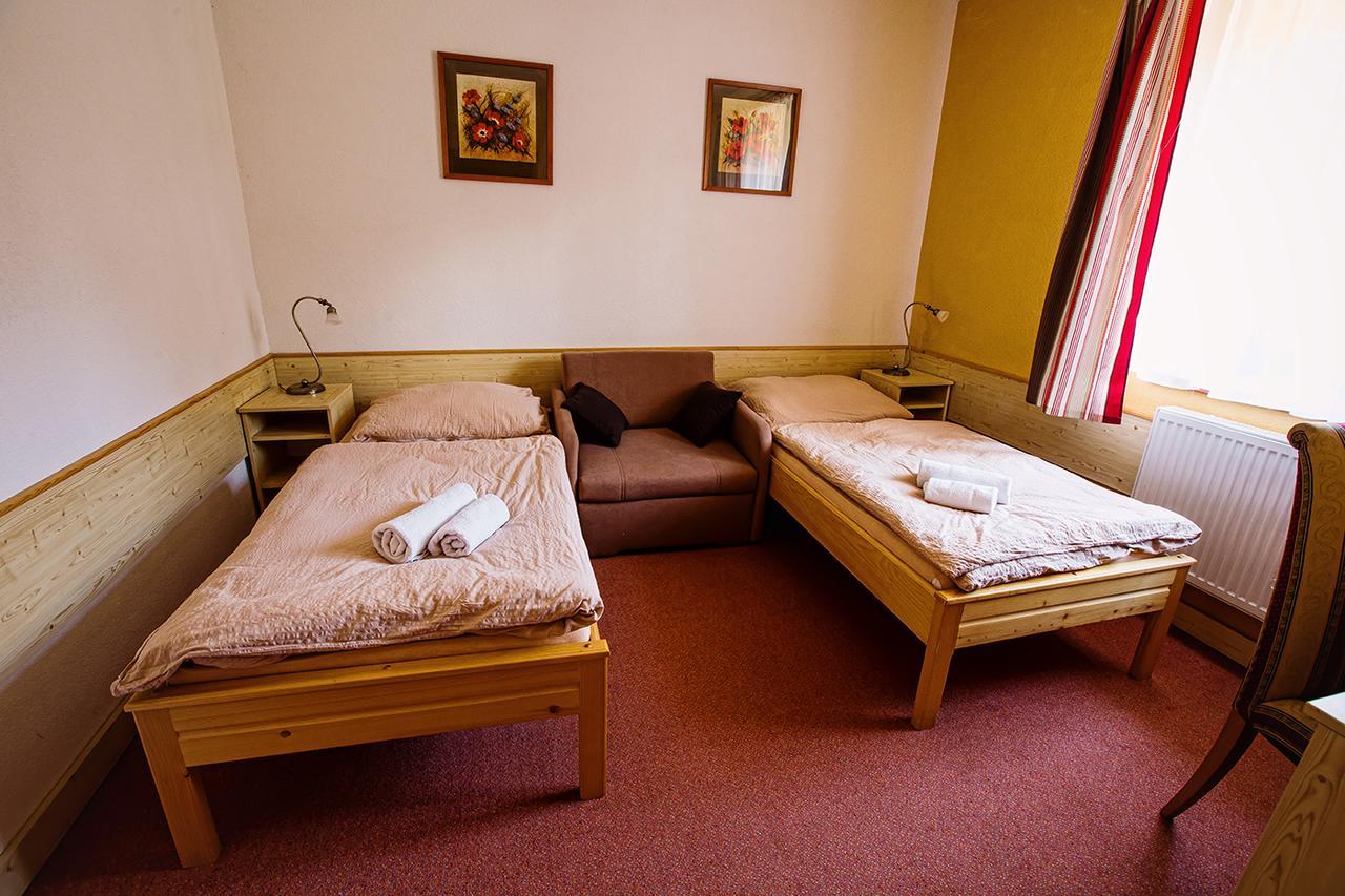 Hotel U Lipy Krusovice Екстериор снимка